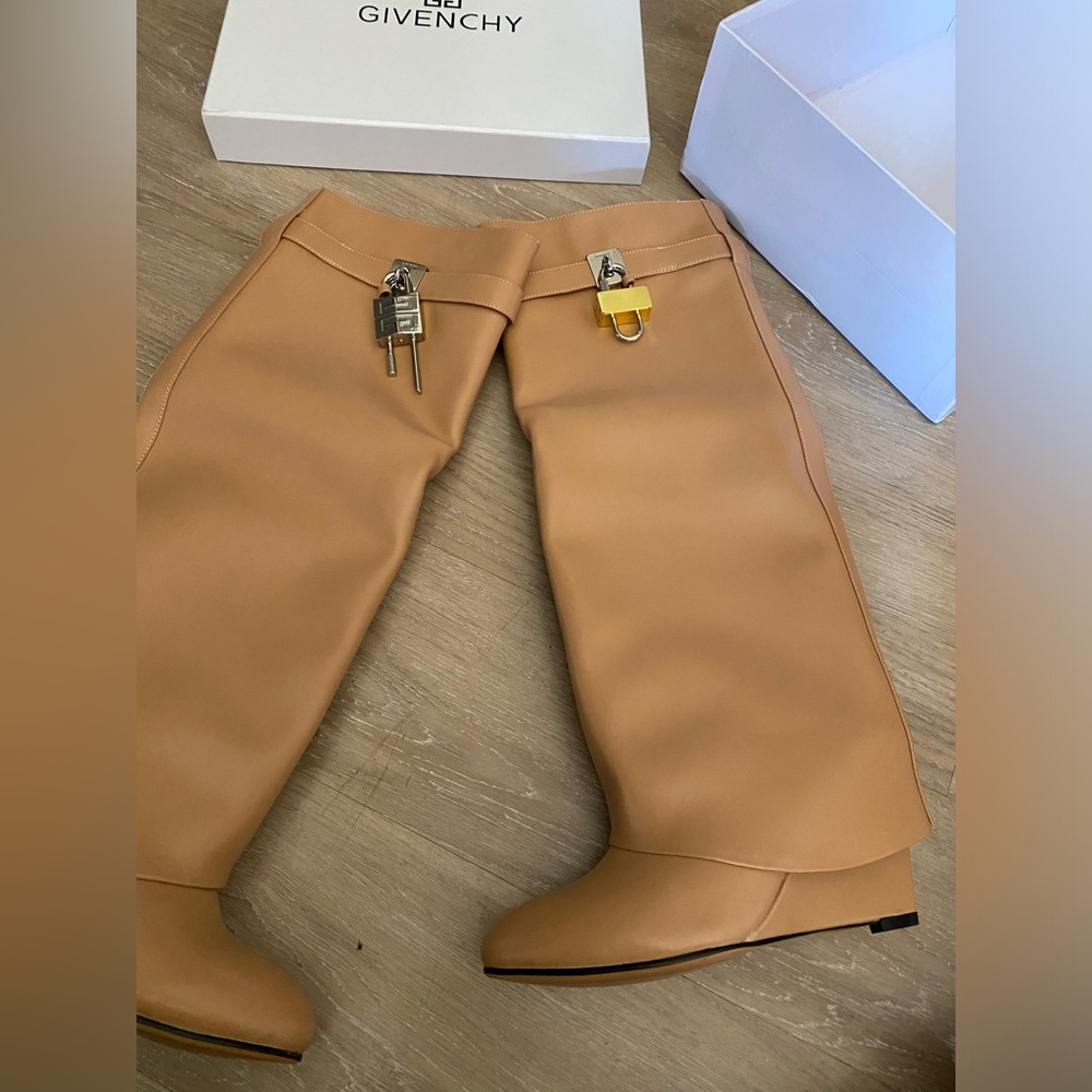 Brand new boots never worn
